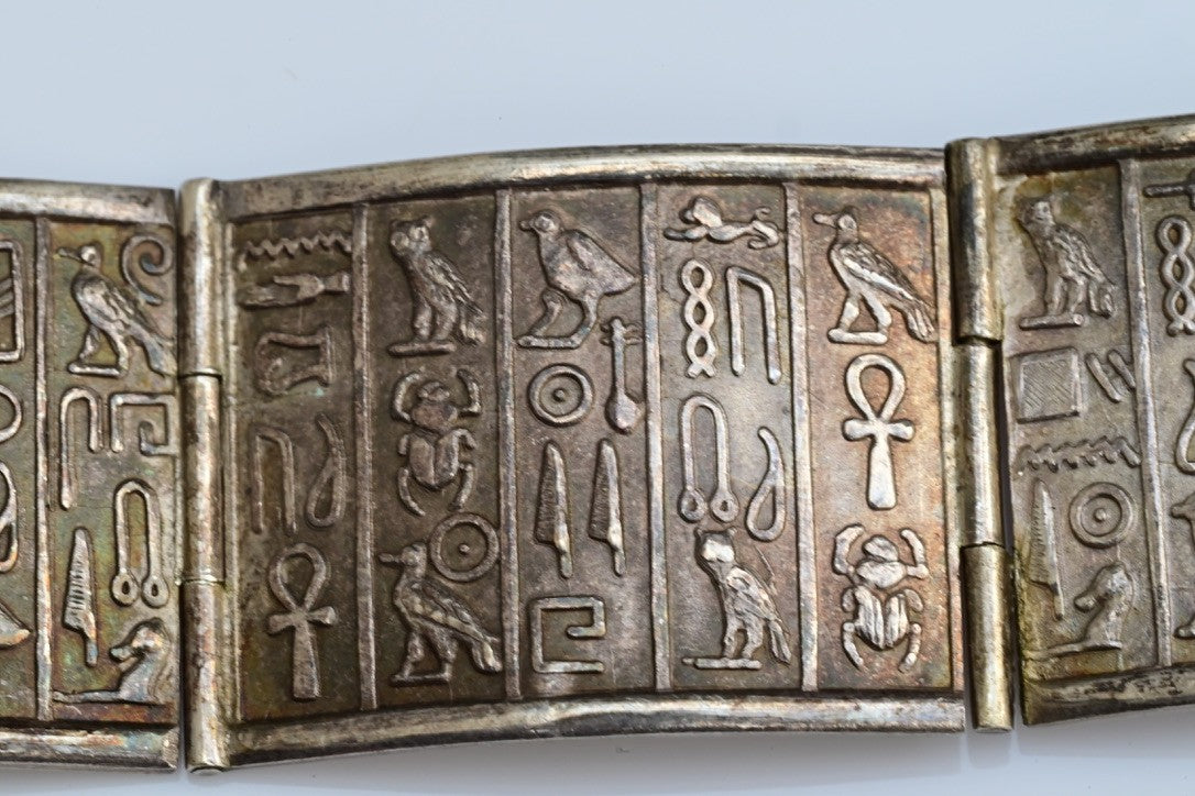 Gorgeous Egyptian Hieroglyphic Ancient style .900/1000 Silver Bracelet 7 1/2"5