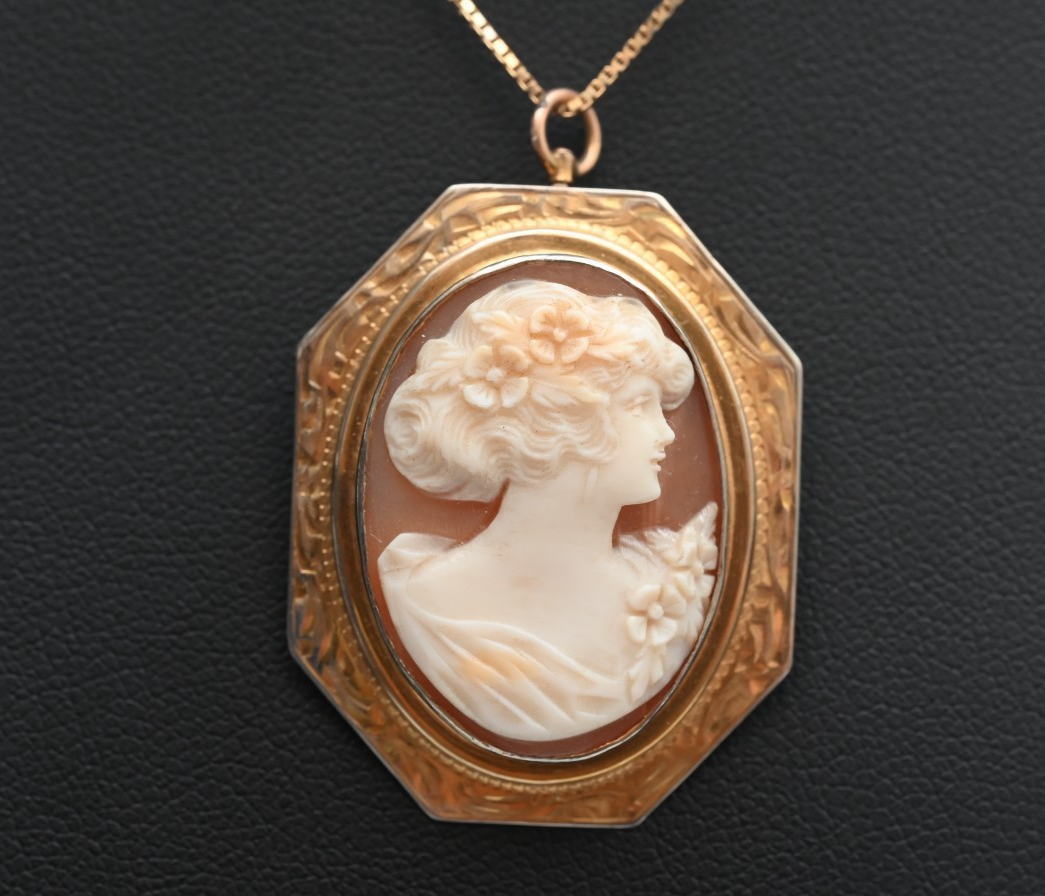 Wonderful Antique Carved Shell Cameo of Beautiful Woman Set in 10K Yellow Gold0