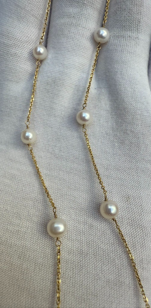 Elegant yet Simple Cultured Pearl Beaded Necklace w/ 14k Gold Chain3