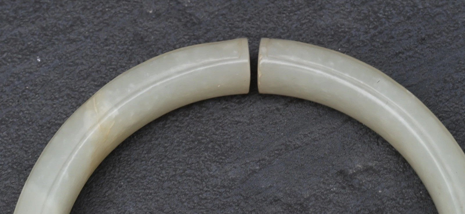 Antique Chinese 1900s Carved Mutton Fat White Celadon Jade Bangle Bracelet4