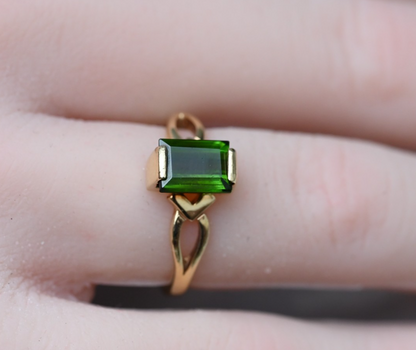 Lovely Vintage Ring featuring Natural Green Tourmaline in a 14K Yellow Gold3