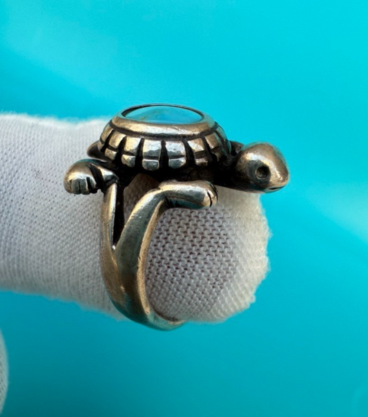 Beautiful Sterling Silver Southwest Style Ring w/ Cute Turtle Design 0