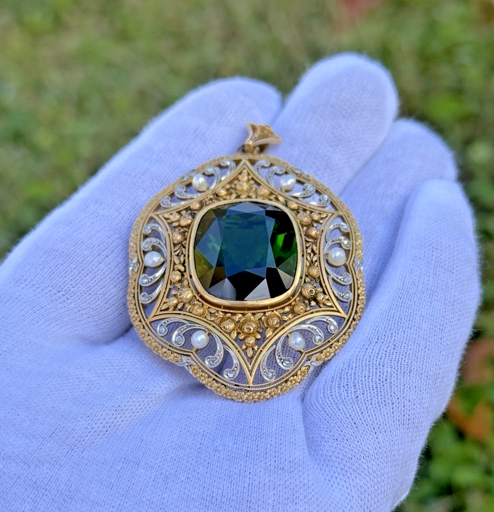 Antique 19th C. Victorian Heirloom Pendant / Brooch with Huge Tourmaline in Gold2
