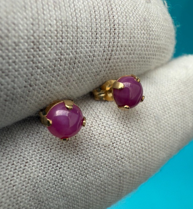 Beautiful Vintage 14k Yellow Gold & Pink Sapphire Stud Earrings2