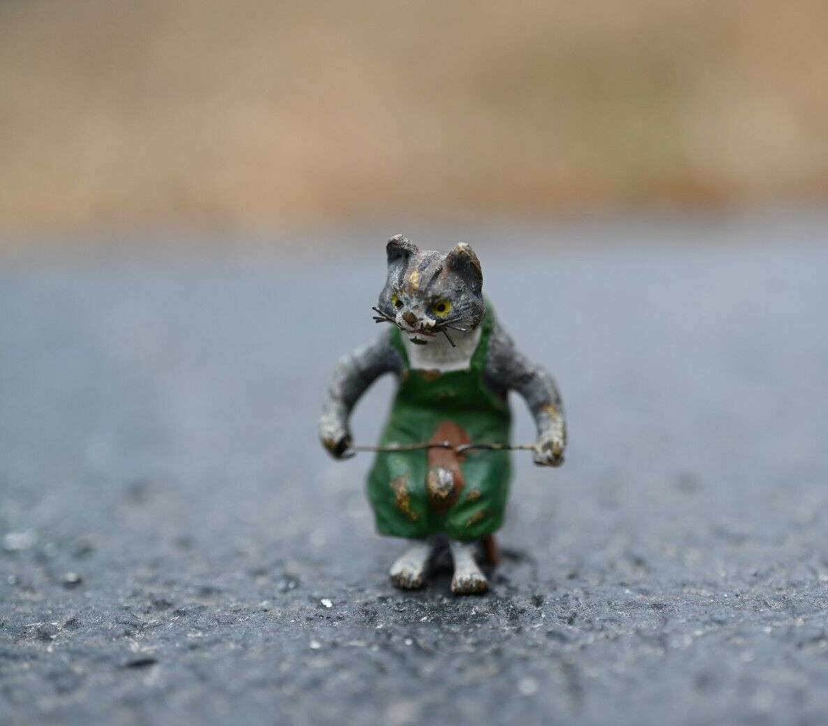 Awesome Antique Vienna Cold Painted Bronze Figure of Cobbler / Shoemaker Cat6