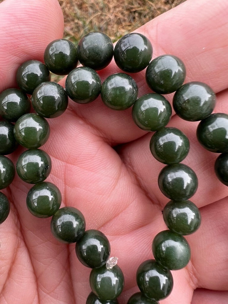 Rich Green Antique / Vintage Spinach Natural Nephrite Jade Beaded Necklace3