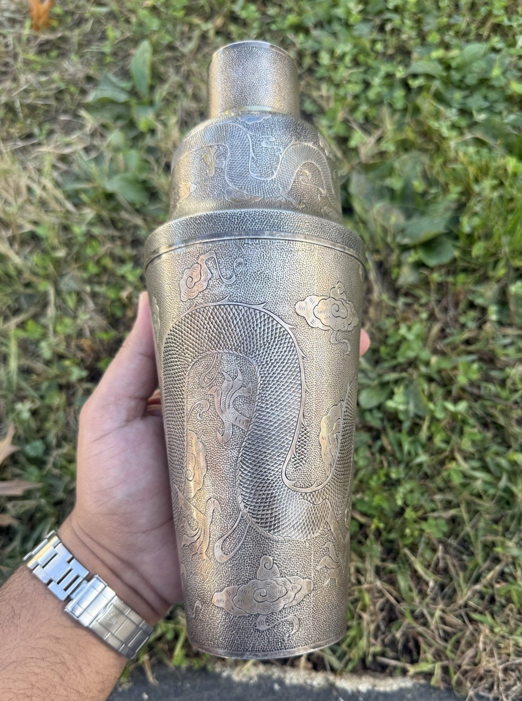 Etched Antique Dragon Design Teh Ling Export Silver Cocktail Shaker 615 Grams4