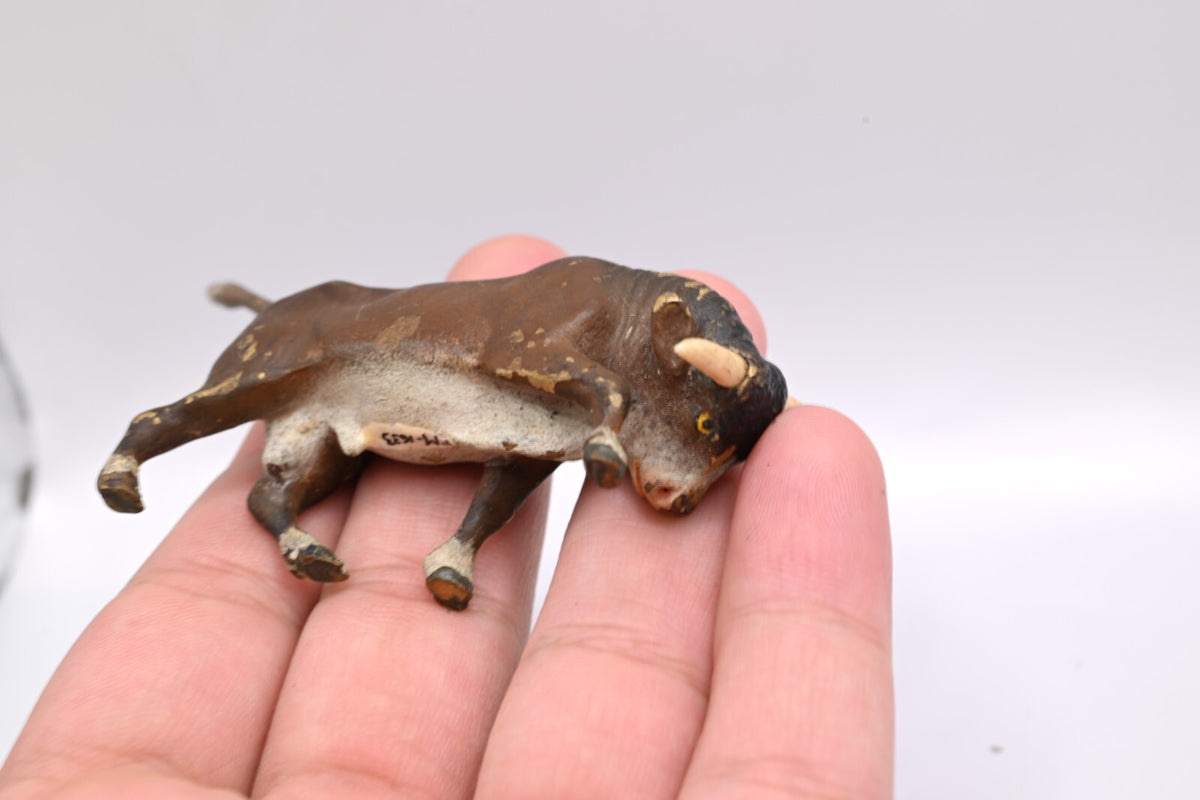 Life-like Antique Austrian Vienna Cold Painted Bronze Figure of Fighting Bull6