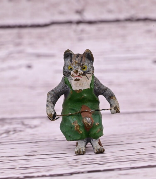 Awesome Antique Vienna Cold Painted Bronze Figure of Cobbler / Shoemaker Cat1