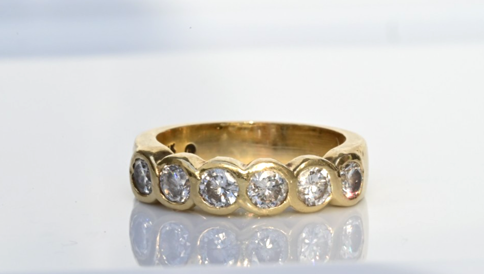 Vintage Half Eternity Round Brilliant Bezel Set 6 Natural Diamond Ring in 14k YG0