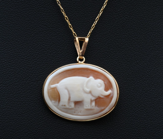 Cute Small Antique / Vintage 14K Yellow Gold Italian Cameo Pendant of Elephant0