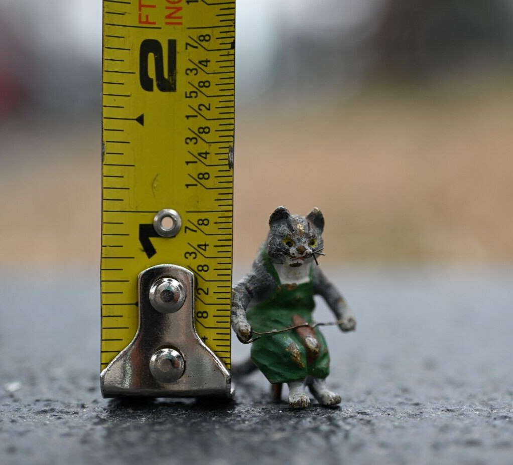 Awesome Antique Vienna Cold Painted Bronze Figure of Cobbler / Shoemaker Cat11