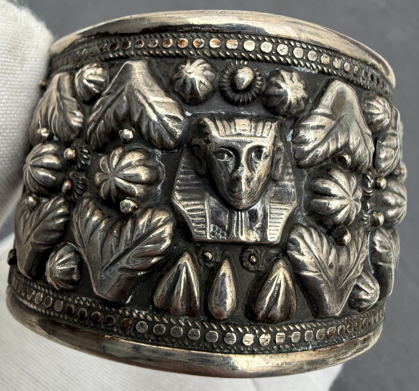 Awesome Vintage Egyptian Revival Tutankhamun 900 Middle East Silver Cuff Bangle5