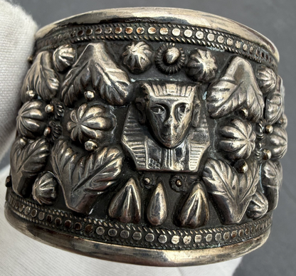 Awesome Vintage Egyptian Revival Tutankhamun 900 Middle East Silver Cuff Bangle5