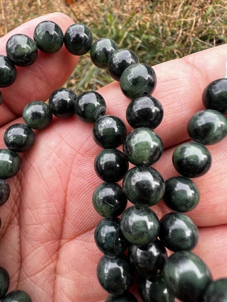 Elegant Green Antique / Vintage Spinach Natural Nephrite Jade Beaded Necklace3