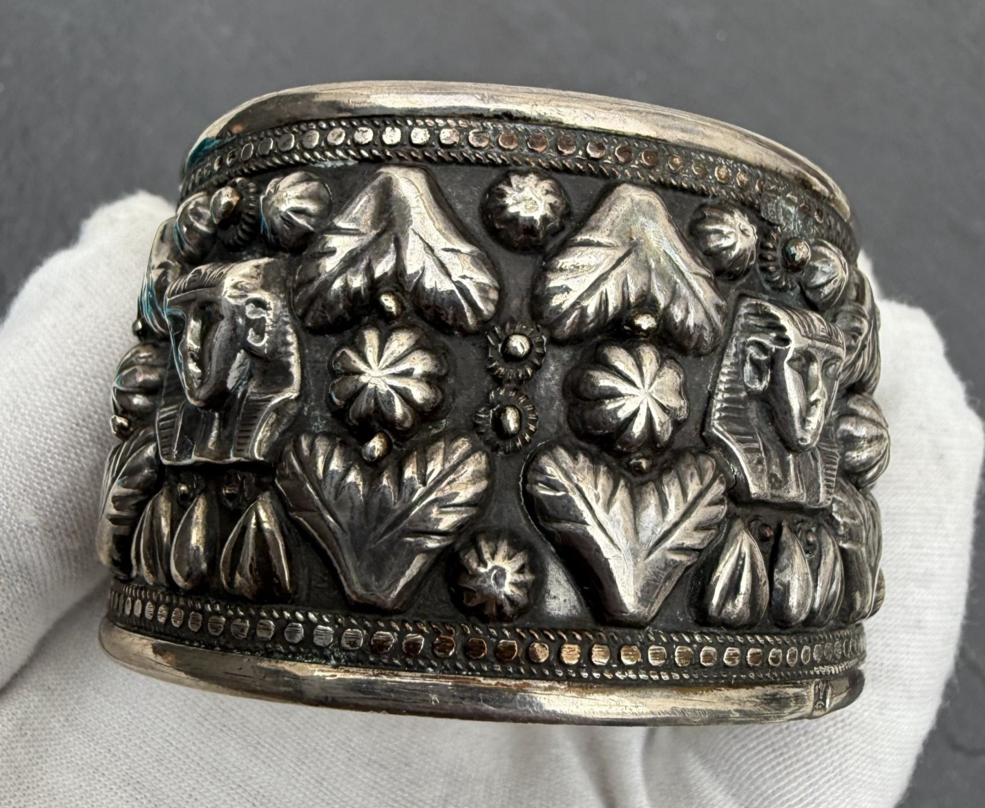 Awesome Vintage Egyptian Revival Tutankhamun 900 Middle East Silver Cuff Bangle4
