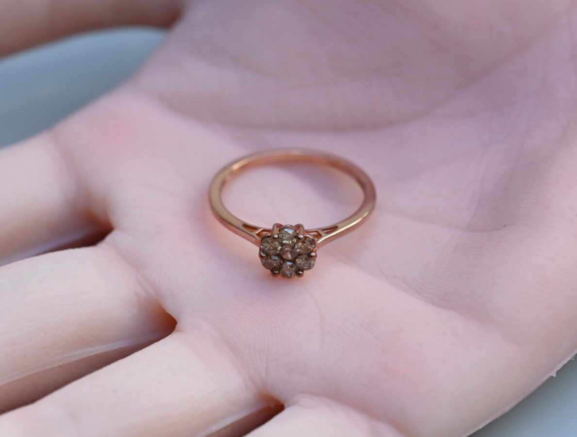 Gorgeous Daisy Floral Ring with Champagne Color Natural Diamonds by Luxoro 10K4