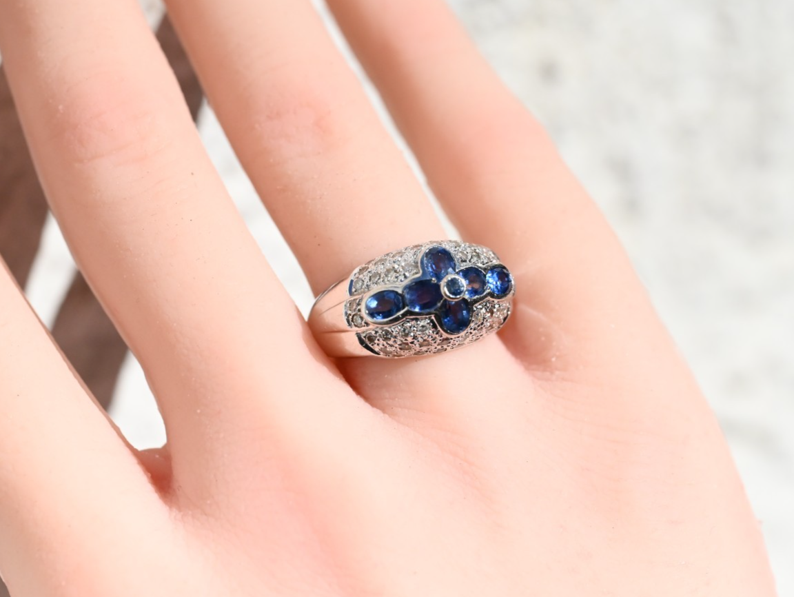 Amazing Vintage 18K White Gold Ring with Natural Blue Sapphires & Diamonds3