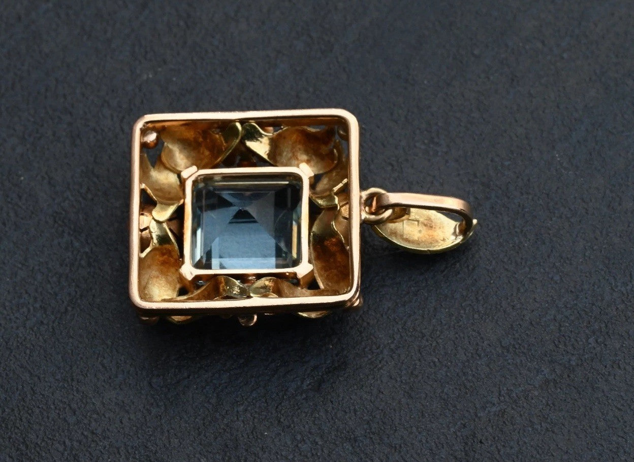 Stunning Art Nouveau Period Aquamarine 18K Tri-Color Gold Floral Pendant5