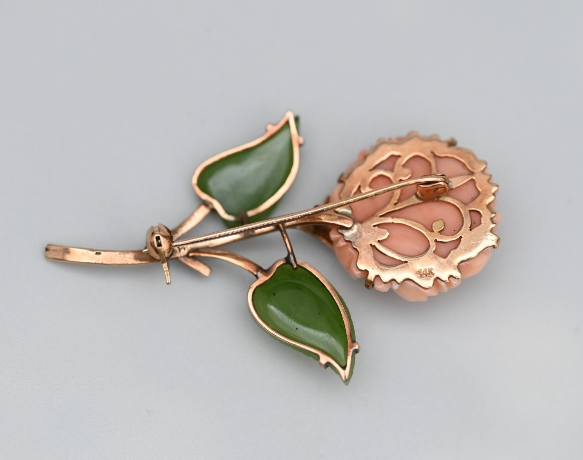Gorgeous Carved Natural Coral & Leafy Green Jade 14k Gold Flower Brooch Pin5