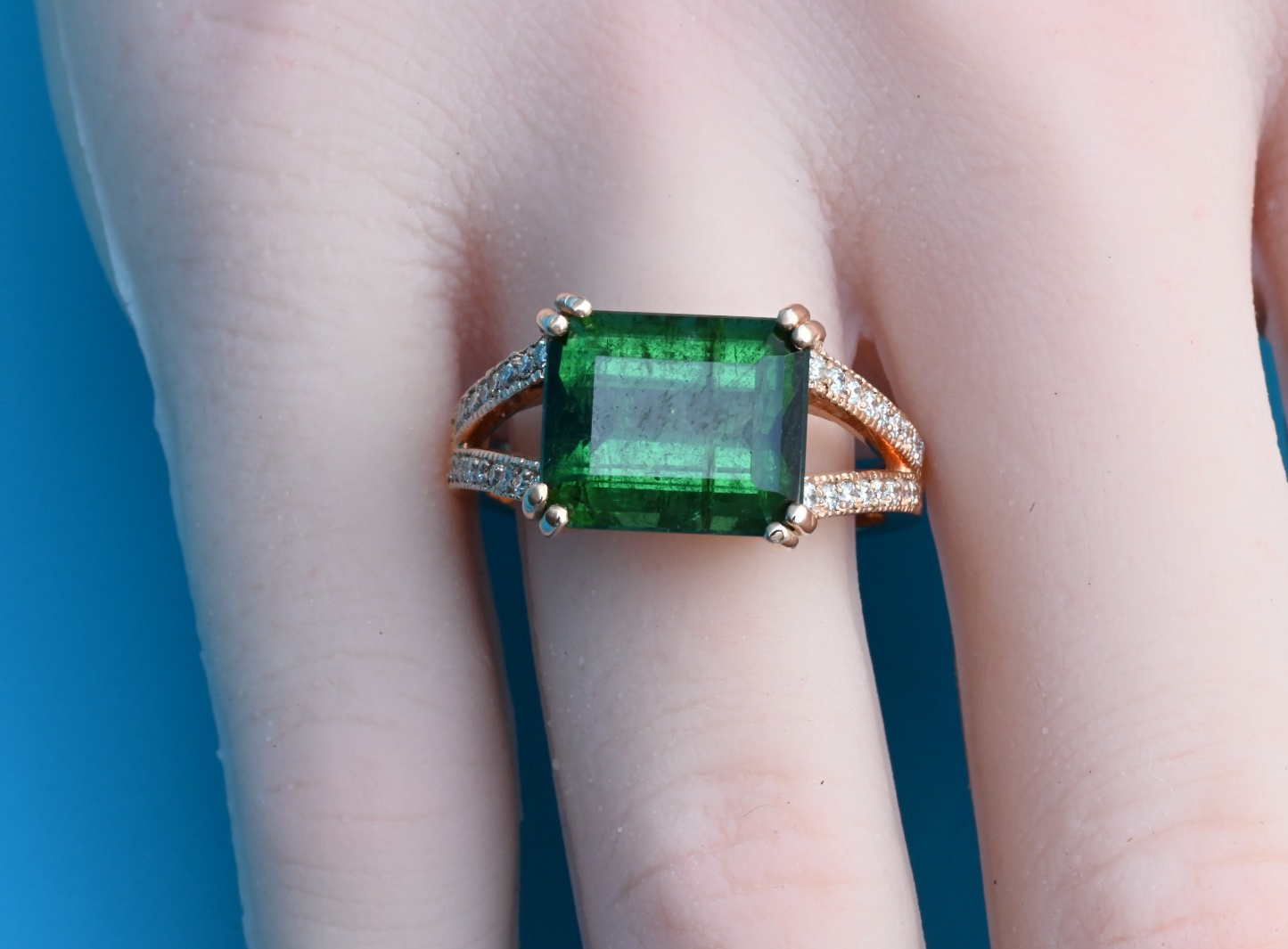 Superb 8.5ct Emerald Green Color Natural Tourmaline Gem Set in 14K Rose Gold4