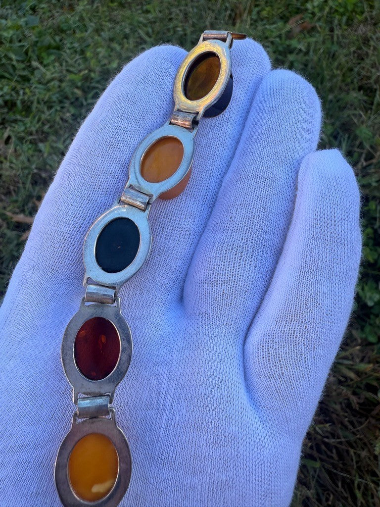 Wonderful Vintage Lab & Natural Amber Continental European Silver Bracelet8