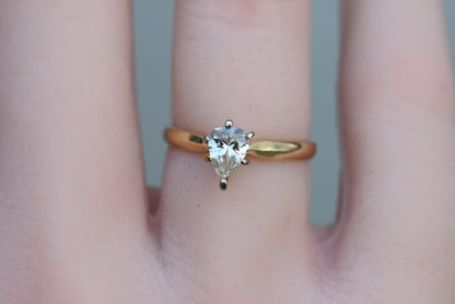 Vintage 14k Yellow Gold Ring with .25 ct Pear-cut Natural Diamond Solitaire2