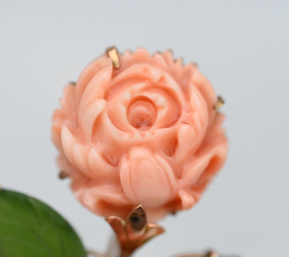 Gorgeous Carved Natural Coral & Leafy Green Jade 14k Gold Flower Brooch Pin4