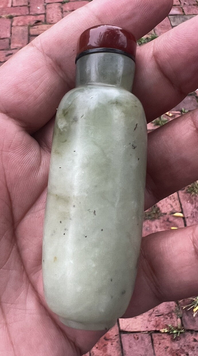 Elegant Antique / Vintage Chinese Hand Carved Natural Jade Snuff Bottle3