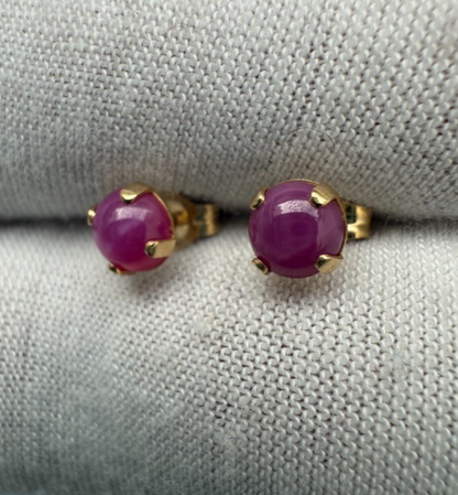 Beautiful Vintage 14k Yellow Gold & Pink Sapphire Stud Earrings1
