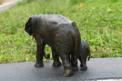 Superb Large Antique Austrian Vienna Cold Painted Bronze Figure of Elephants4