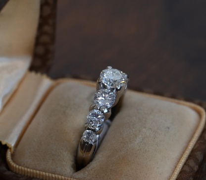 Gorgeous Multi Natural Round Brilliant Diamond Ring 1.85 Cttw  IGI Certified4
