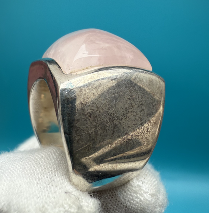 Lovely Sterling Silver Ring with Pink Quartz Gemstone2