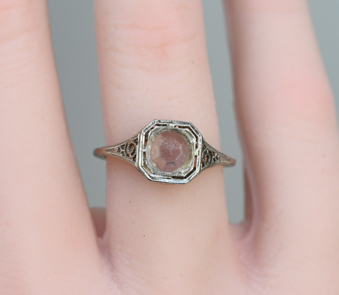 Lovely Antique Art Deco Period 1920s - 1930s 18k White Gold Filigree Ring2