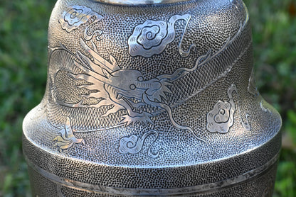 Etched Antique Dragon Design Teh Ling Export Silver Cocktail Shaker 615 Grams11