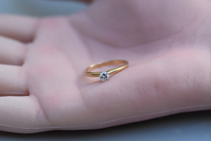 Gorgeous 14K Yellow Gold .25 ct Diamond Solitaire Ring6