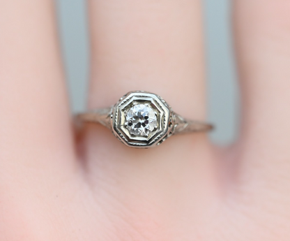 Superb Antique Art Deco Period 18K White Gold Filigree Ring with .20 ct Diamond6