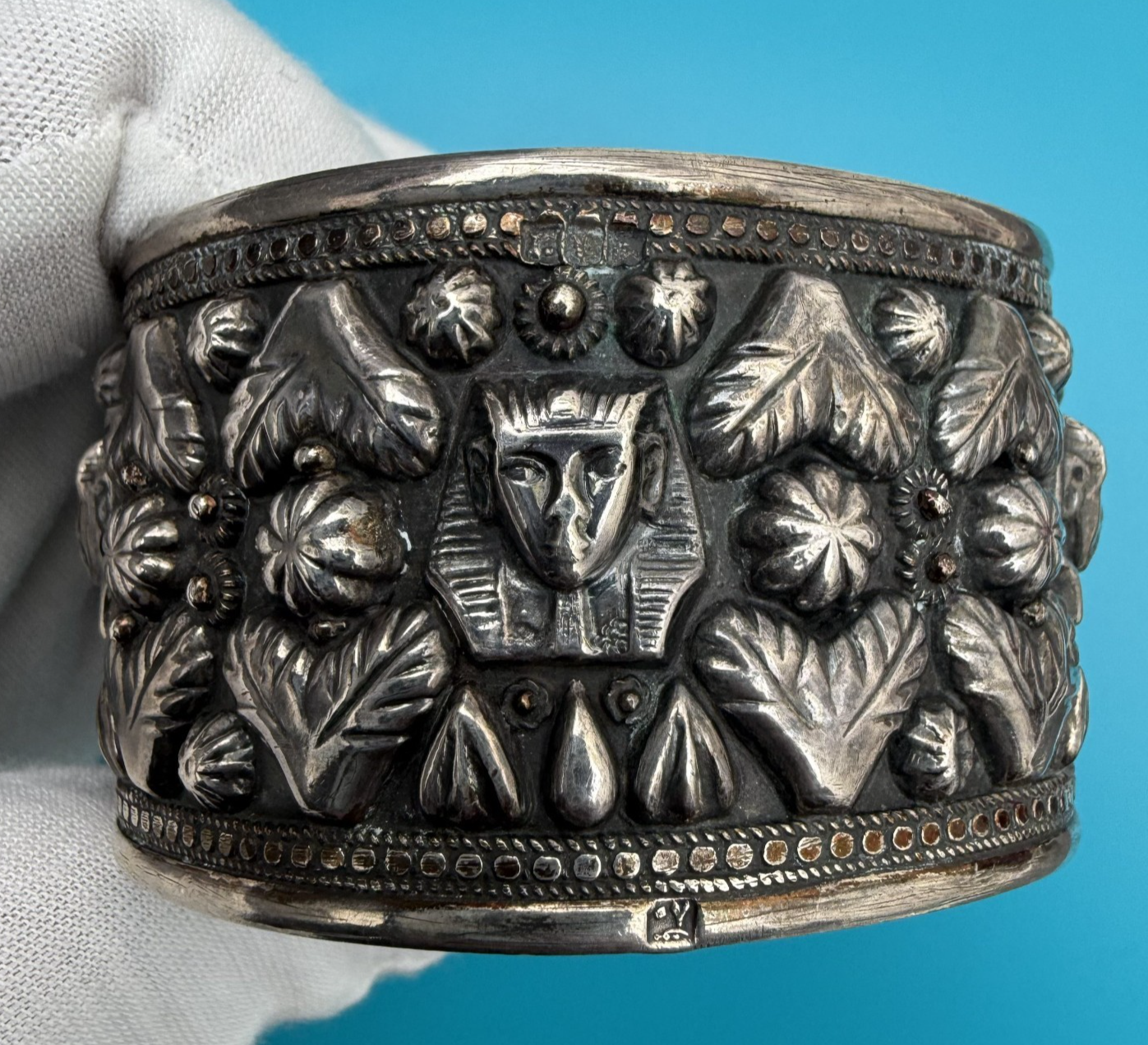 Awesome Vintage Egyptian Revival Tutankhamun 900 Middle East Silver Cuff Bangle0