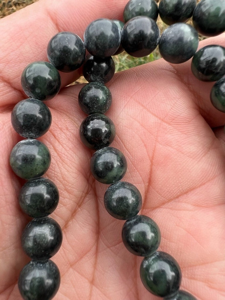 Leafy Green Antique / Vintage Spinach Natural Nephrite Jade Beaded Necklace2