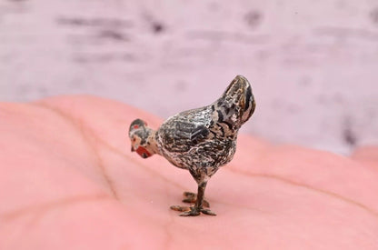 1900s Antique Austrian Vienna Cold Painted Bronze Figure of Chicken Searching2