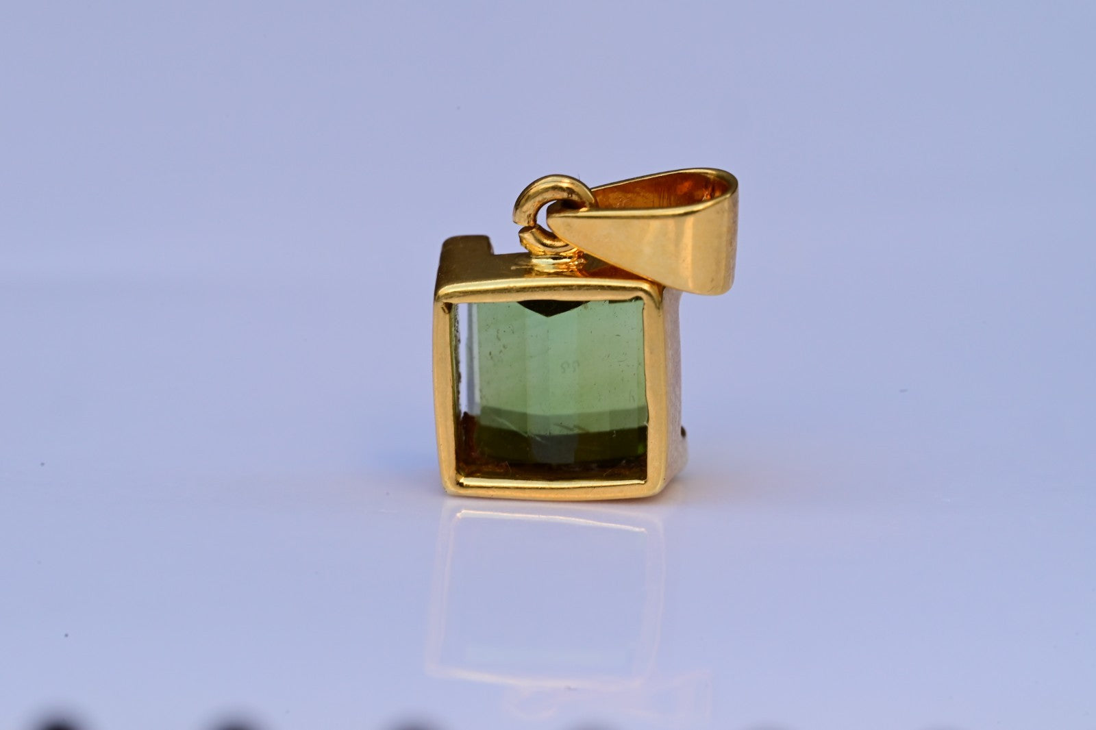 Stunning & Vibrant Light Green 5 ct Tourmaline Gemstone set in 22K Yellow Gold1