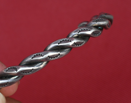 Southwestern-style Twisted Wire and Carinated Sterling Silver Cuff Bracelet1