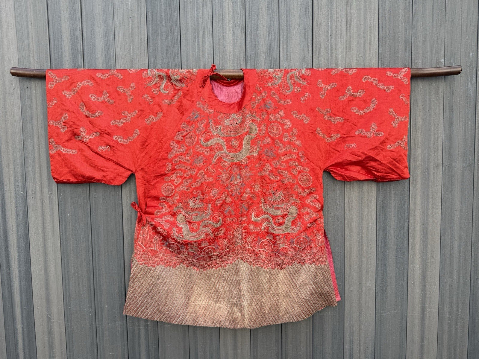 Antique Qing Dynasty Chinese Metallic Silk Embroidery Dragon Robe In Red Color0