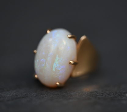 Gorgeous  Vintage Large Natural Opal Cabochon Ring Set in 14K Yellow Gold2