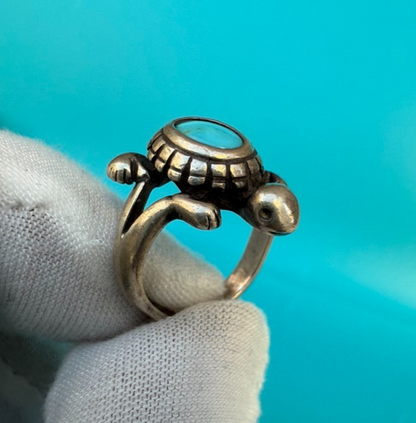 Beautiful Sterling Silver Southwest Style Ring w/ Cute Turtle Design 1
