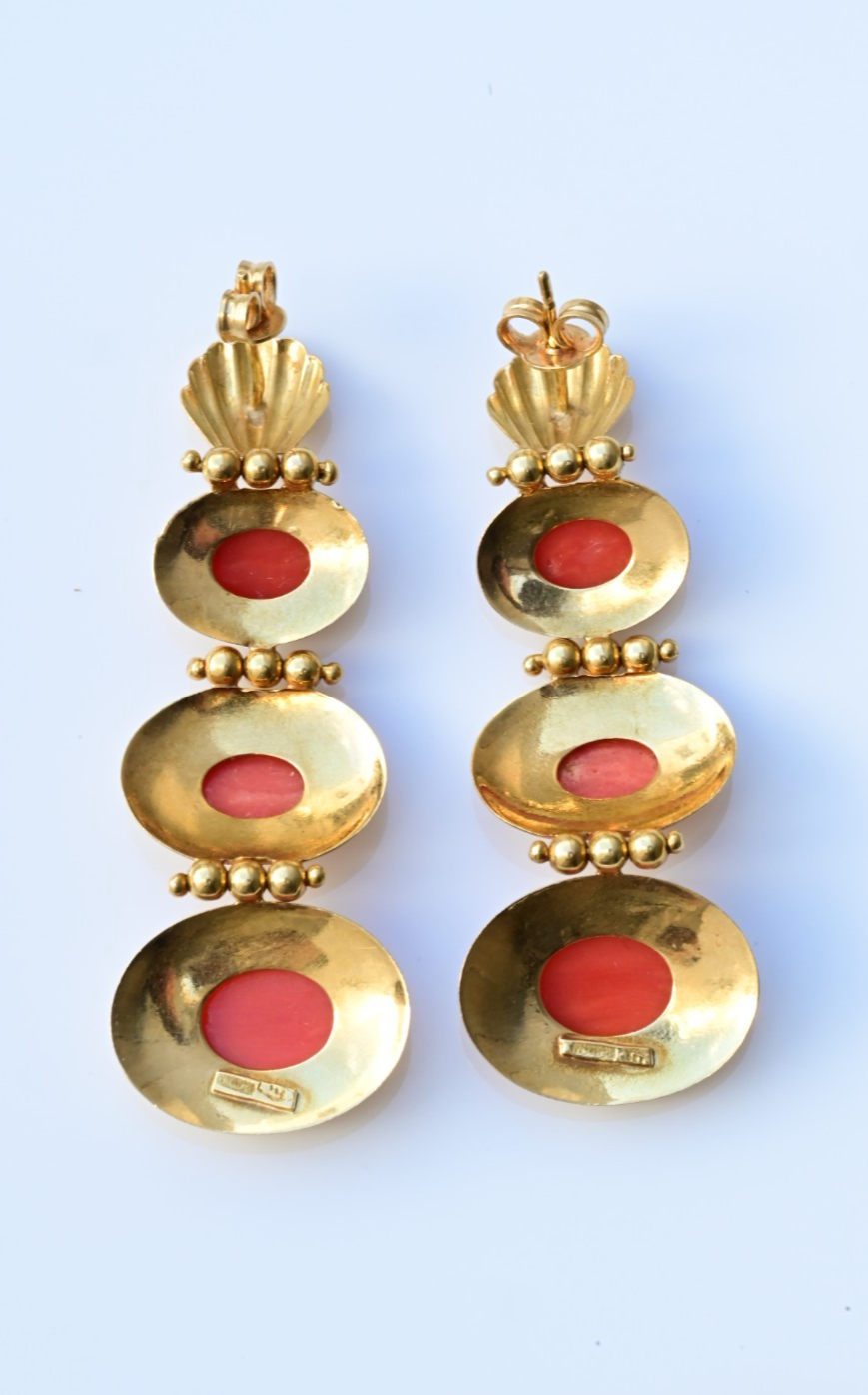 Stunning 750 18K Yellow Gold Long Earrings with Natural Red Coral Cabochon Gems1