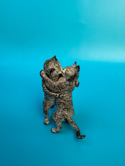 Rare Antique 1900s Austrian Vienna Cold Painted Bronze of Cat Lovers Kissing3