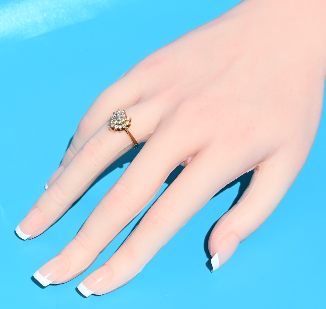 Stunning 18K Yellow Gold Natural Diamond Cluster Ring in Heart Shape Design3