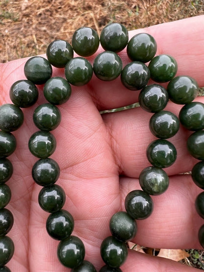 Dark Green Antique / Vintage Spinach Natural Nephrite Jade Beaded Necklace4