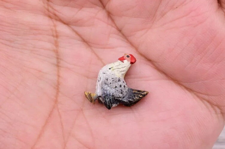 Amazing Antique Austrian Vienna Cold Painted Bronze Figure of Miniature Hen ￼8